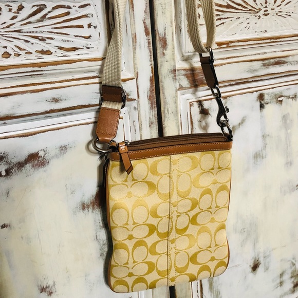 Coach Purse, Coach Crossbody, Purse - Picture 3 of 4